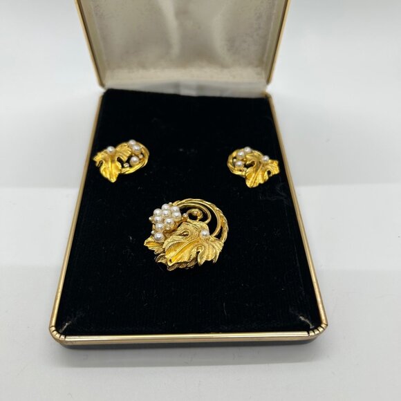 Jeweline Originals Jewelry - Vintage Gold Tone Brooch & Earrings Pearl Grapes Leaf Jeweline Original Set